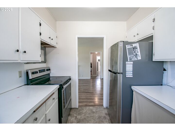 Property Photo:  1267 Pleasant St  OR 97477 