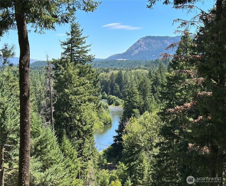 Property Photo:  71  Pecon Valley Place  WA 98922 