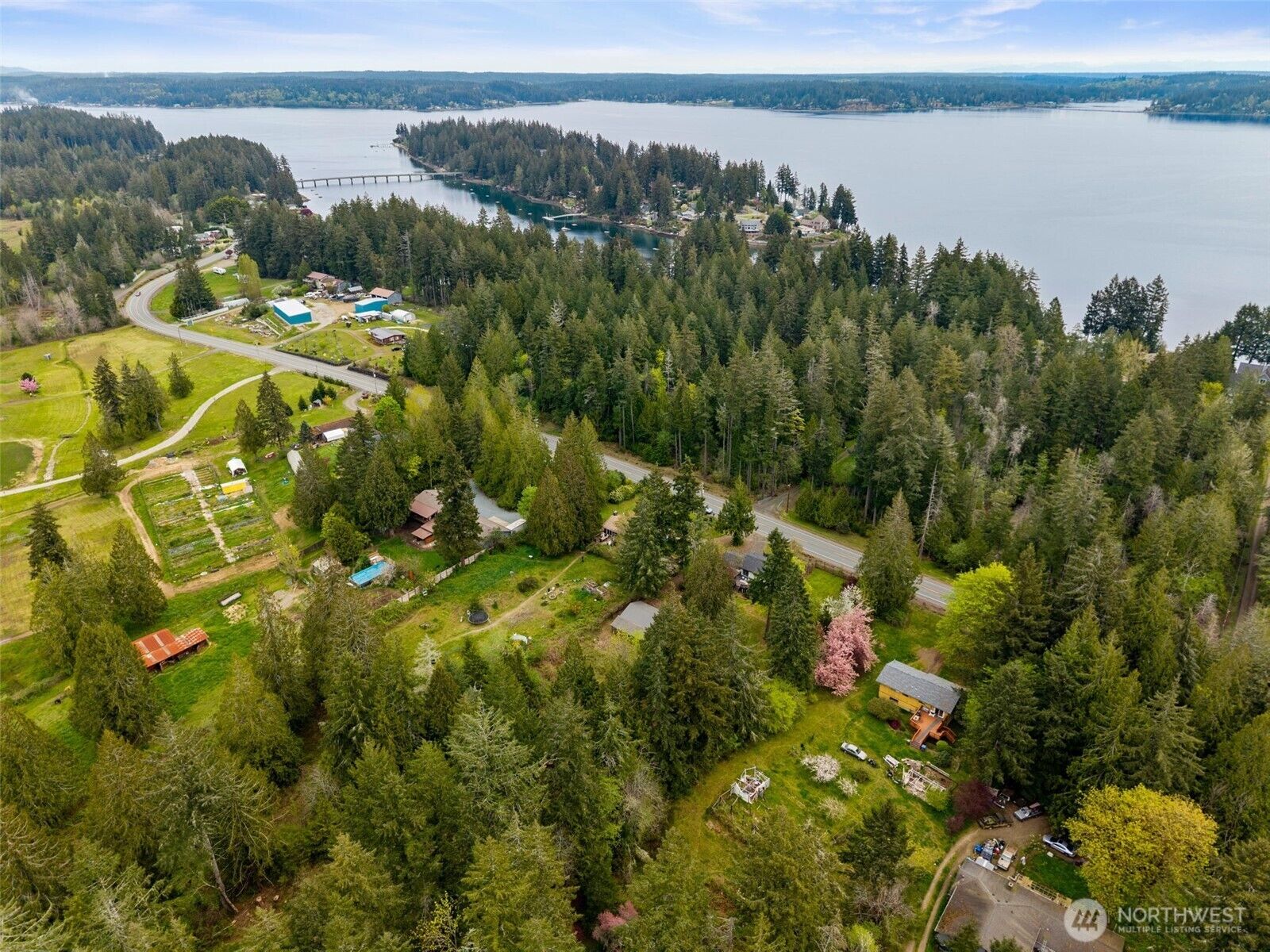 Property Photo: 4631 E Grapeview Loop Road WA 98524