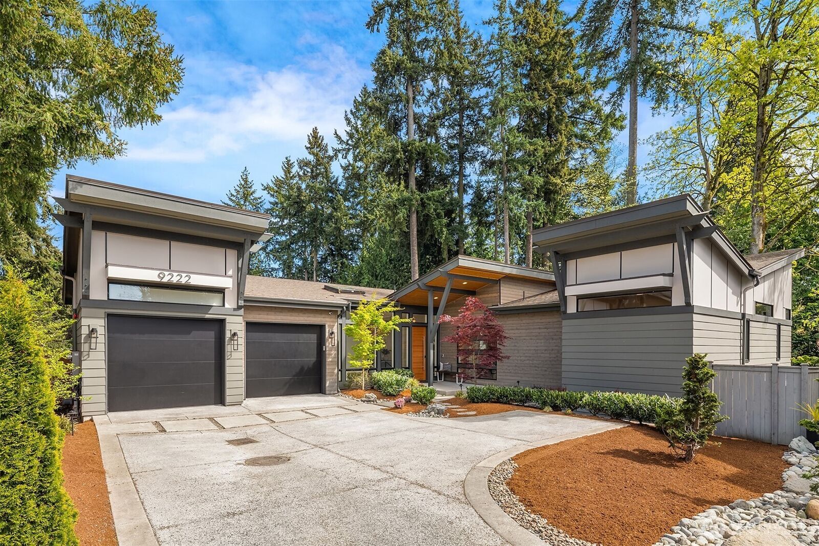Property Photo:  9222  116th Avenue NE  WA 98033 