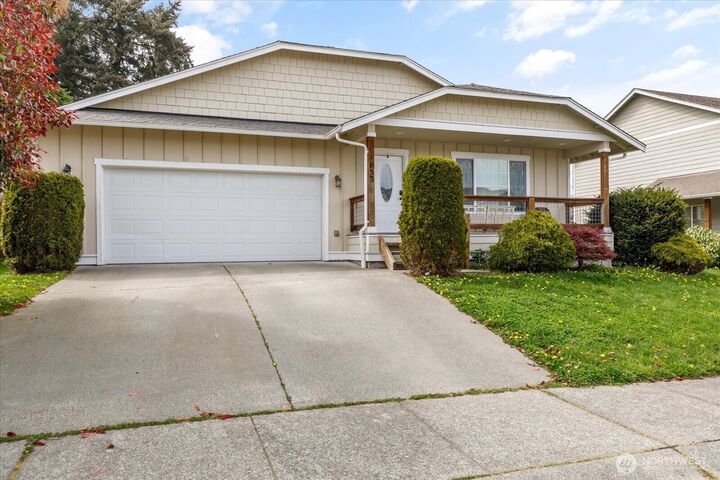 Property Photo:  1853 SW Olive St.  WA 98277 