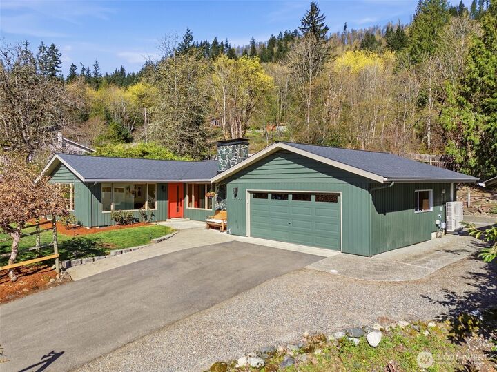 Property Photo:  16408  Tiger Mountain Road SE  WA 98027 