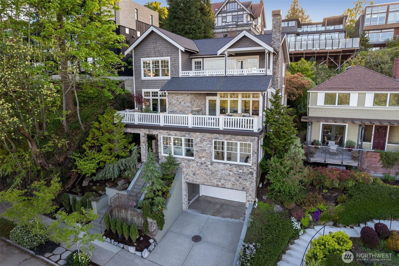 Property Photo:  1219  23rd Avenue E  WA 98112 