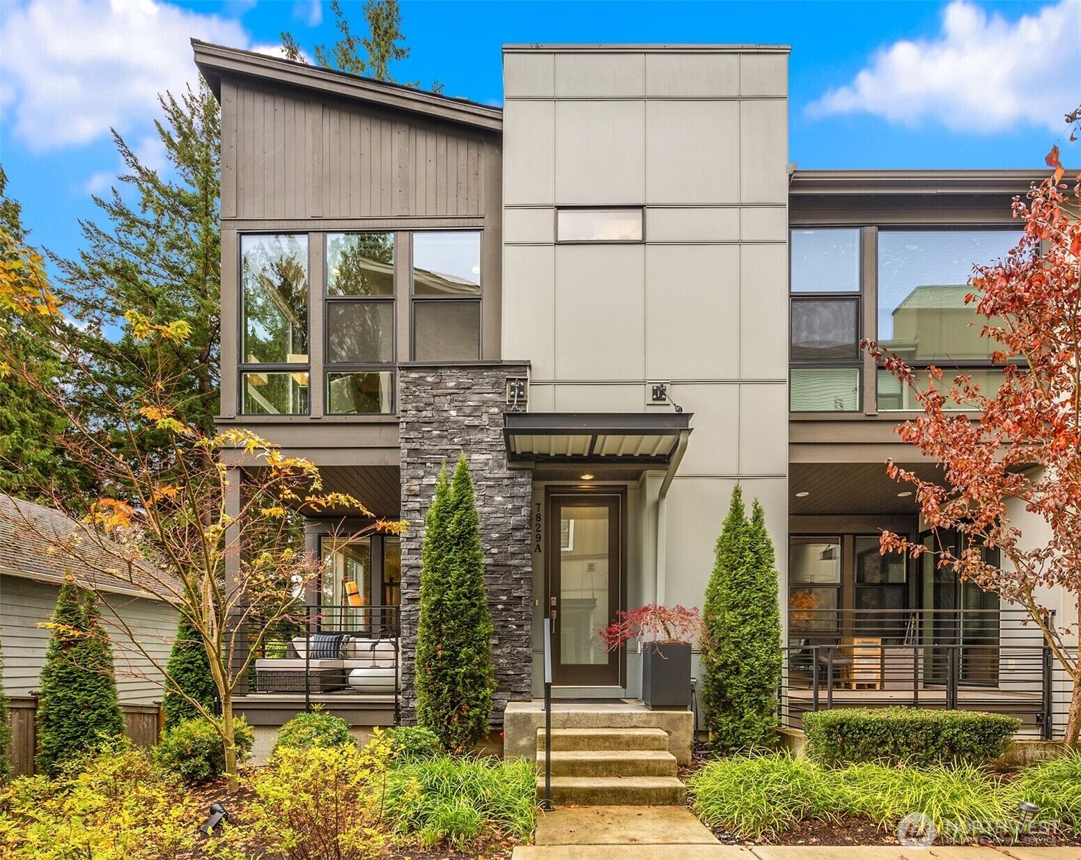 Property Photo:  7829 NE 121st Lane A  WA 98034 