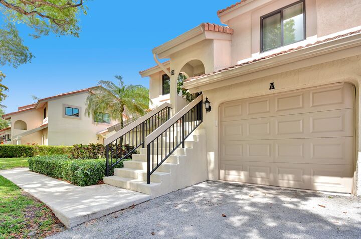 Property Photo: 5590 Coach House Circle A FL 33486