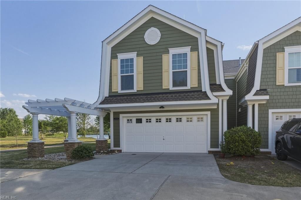 Property Photo: 214 Stowe Dr VA 23435