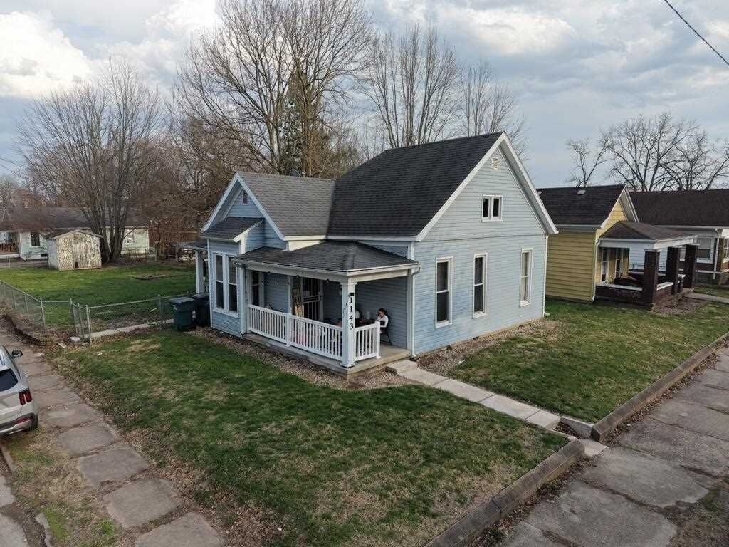 Property Photo:  1143 Hunt Street  IN 47374 