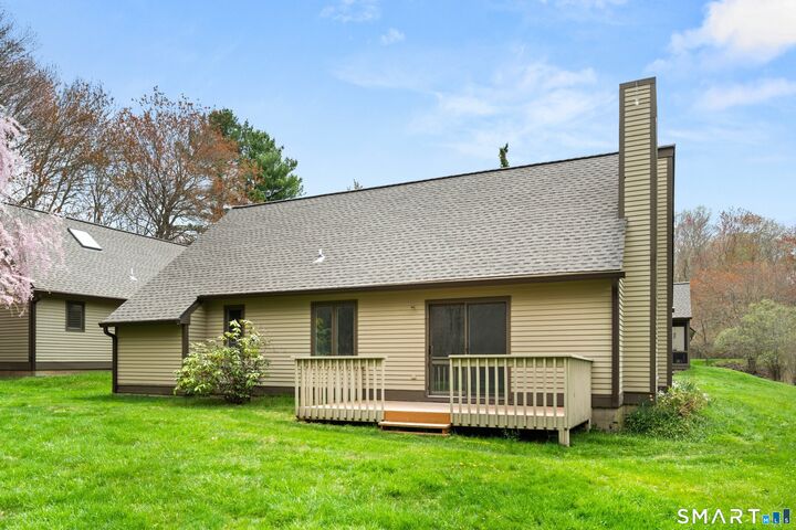 Property Photo:  15 Copper Hill Drive 15  CT 06437 