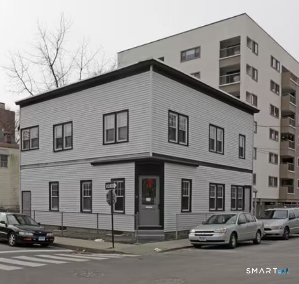 Property Photo:  49 Woodside Street  CT 06902 