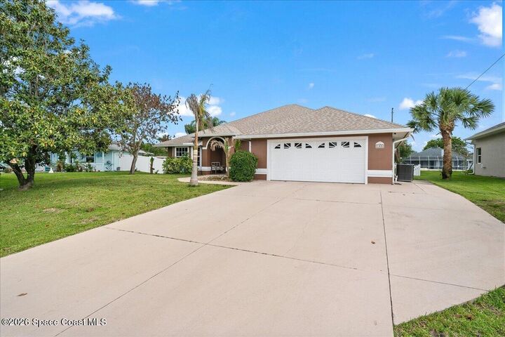 Property Photo: 162 Concha Drive FL 32958