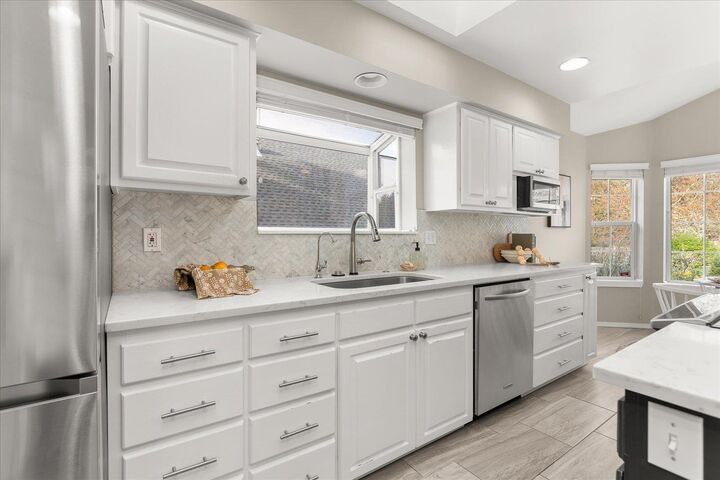 Property Photo:  11709 N Kathy Ln  WA 99218 