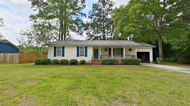 Property Photo:  1014 Robin Drive  GA 31757-0000 