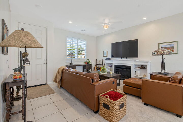 Property Photo:  3246 N Rova Court  CA 93291 