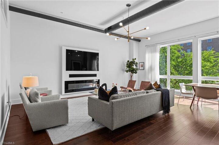 Property Photo:  400 W 4th Street 301  NC 27101 