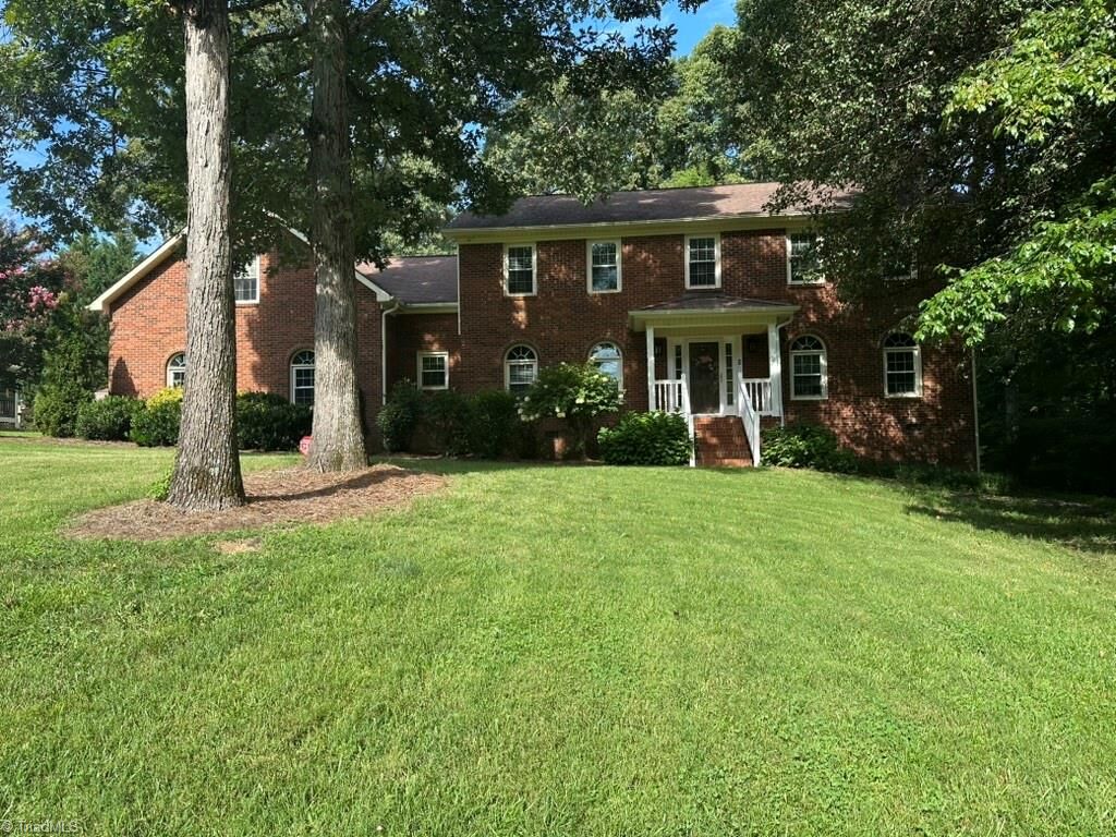 Property Photo:  949 Aquaview Drive  NC 27284 