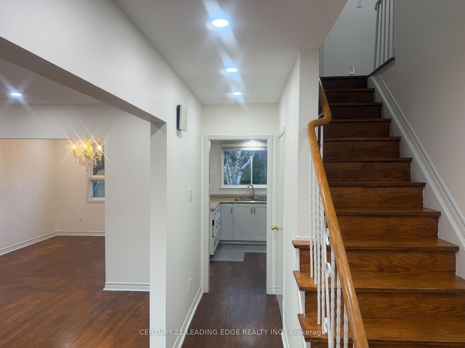 Property Photo:  95 Willowridge Road  ON M9R 3Z5 