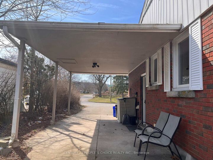 Property Photo:  26 Larchwood Drive  ON L2T 2H5 