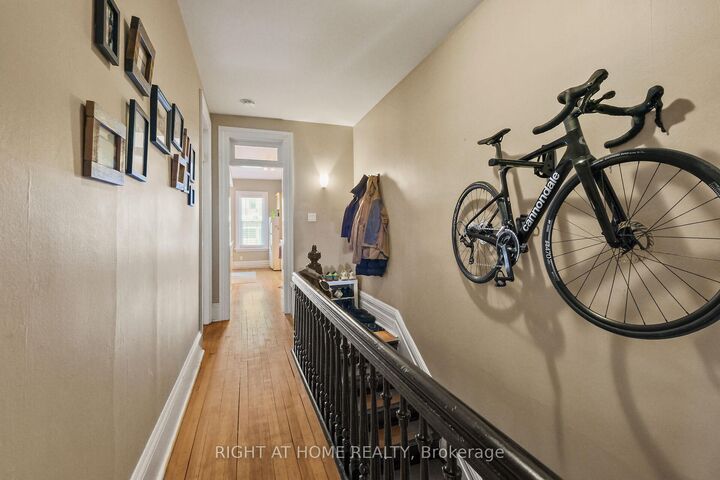 Property Photo: 93 Gilmour Street ON K2P 0N5