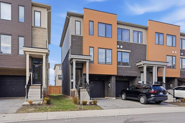 32 Radison Lane — photo 1