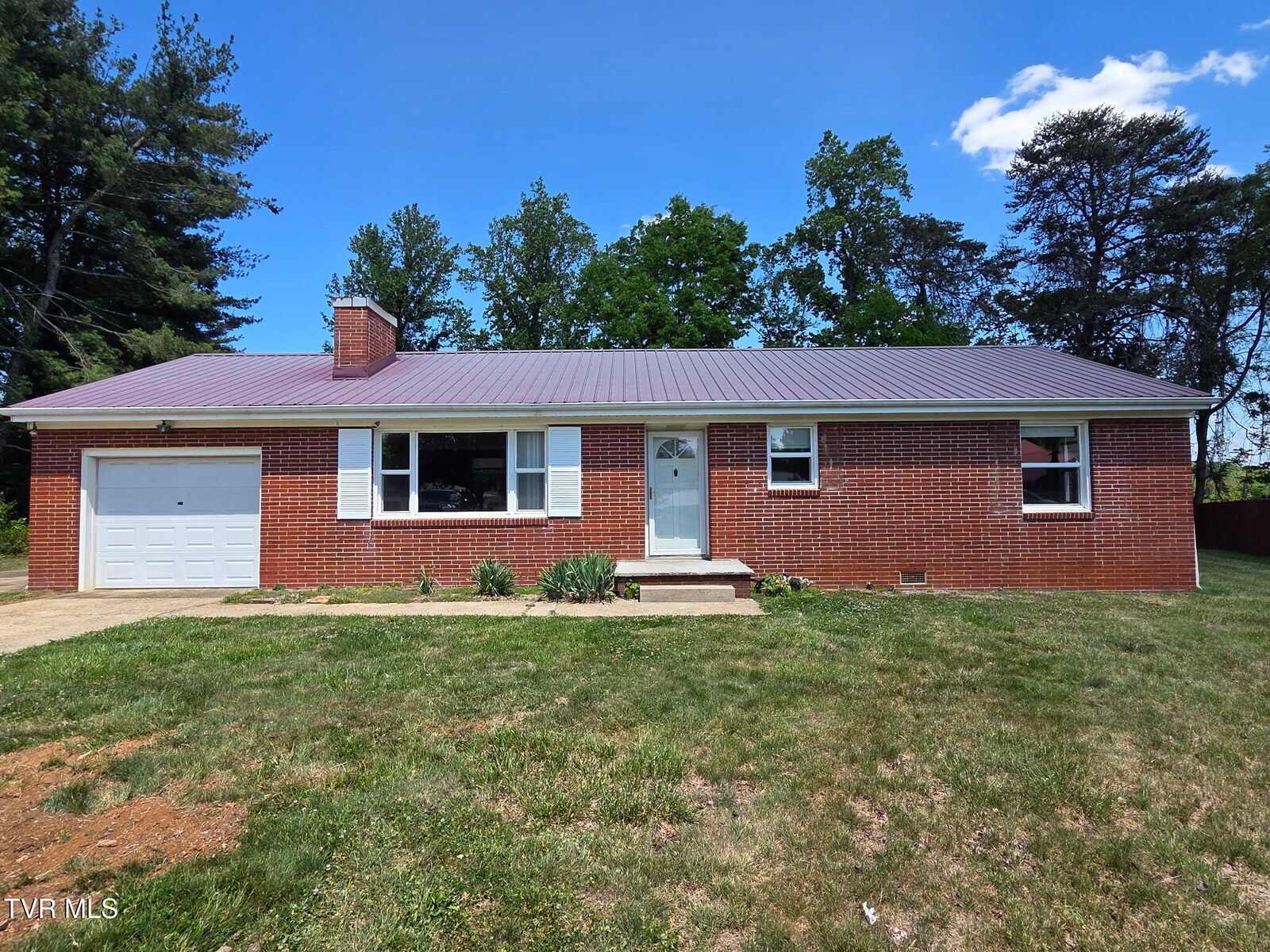 Property Photo:  408 Circle Heights Drive  TN 37745 