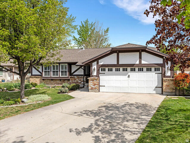 Property Photo:  1441 E Heatherton Way S  UT 84121 