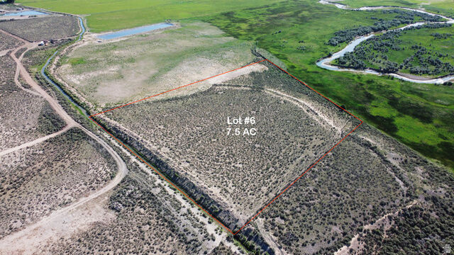 Property Photo: 390 E Equestrian Dr 6 UT 84759
