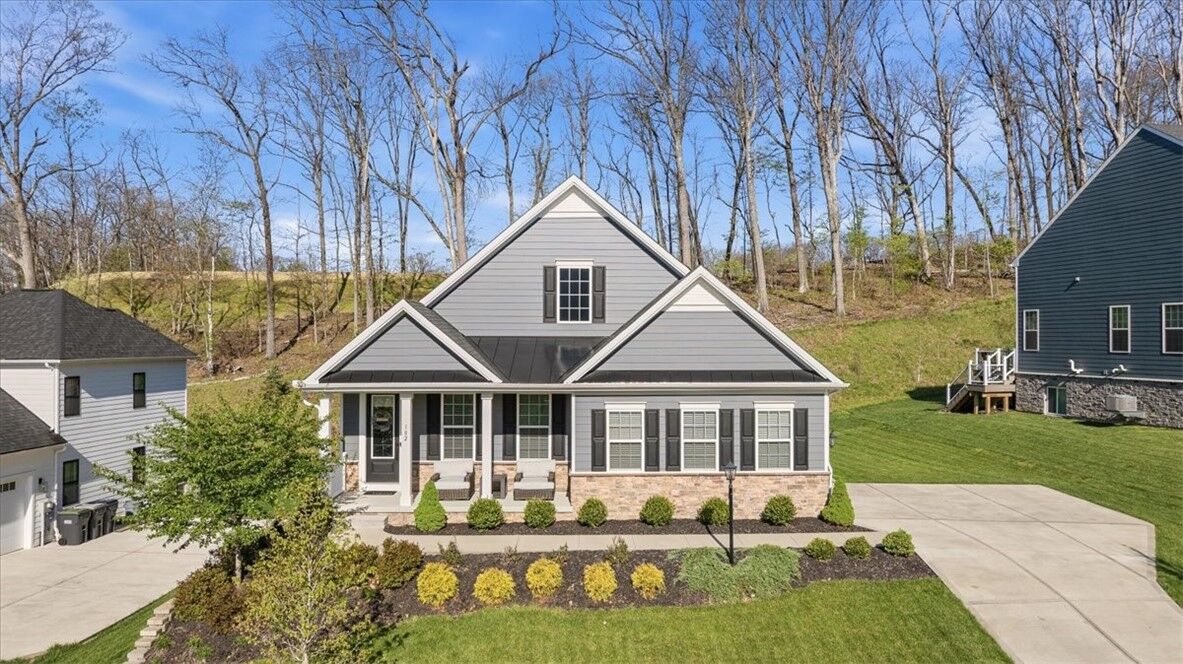 Property Photo:  102 Curtis Dr  PA 15090 