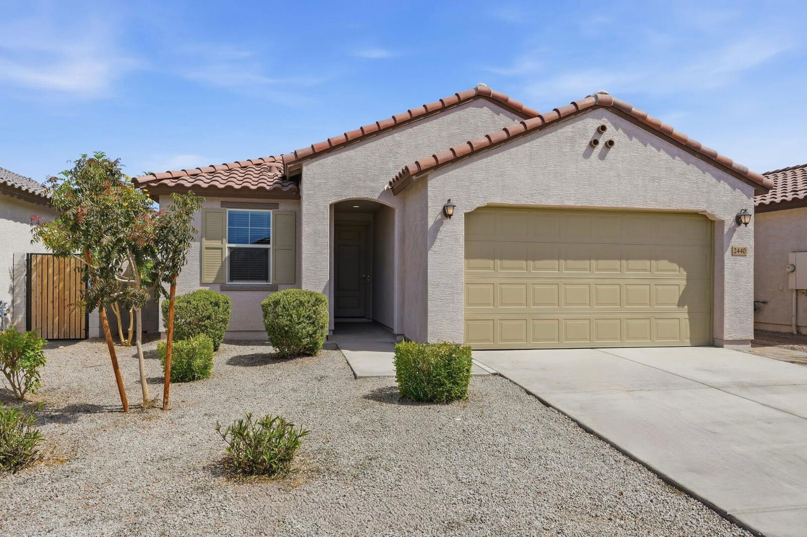 Property Photo:  2440 W Bowker Street  AZ 85041 