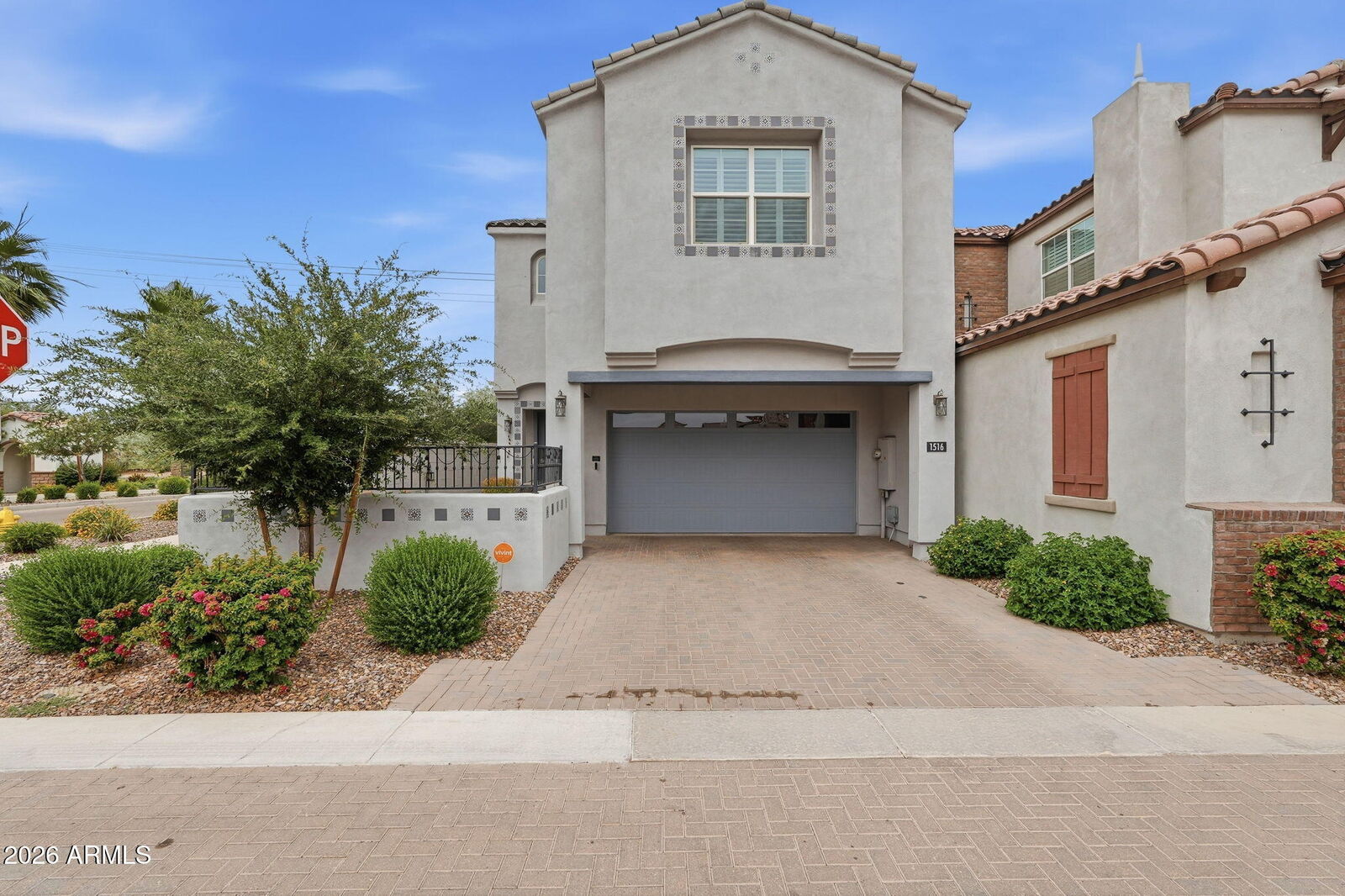 Property Photo: 1516 E Megan Street AZ 85295