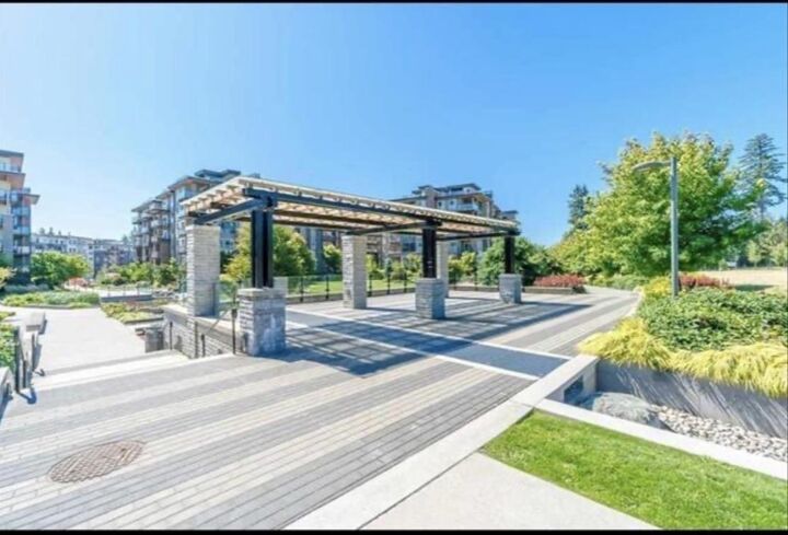 Property Photo: 6033 Gray Avenue 212 BC V6S 0G3