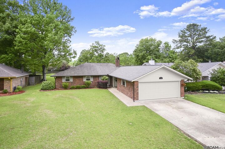 Property Photo:  7582 Oakmount Dr  LA 70817 