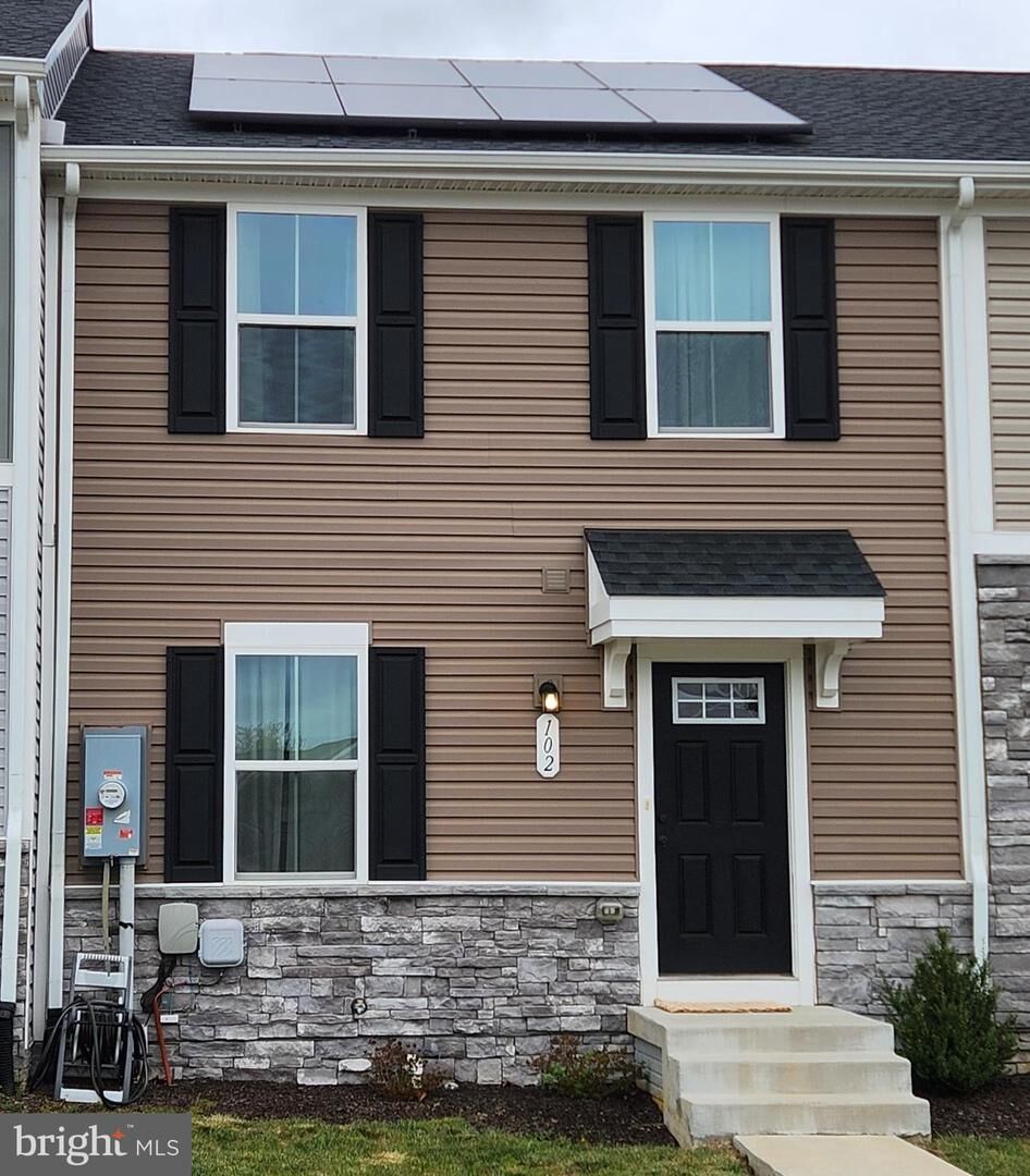 Property Photo:  102 Spring Place  VA 22657 