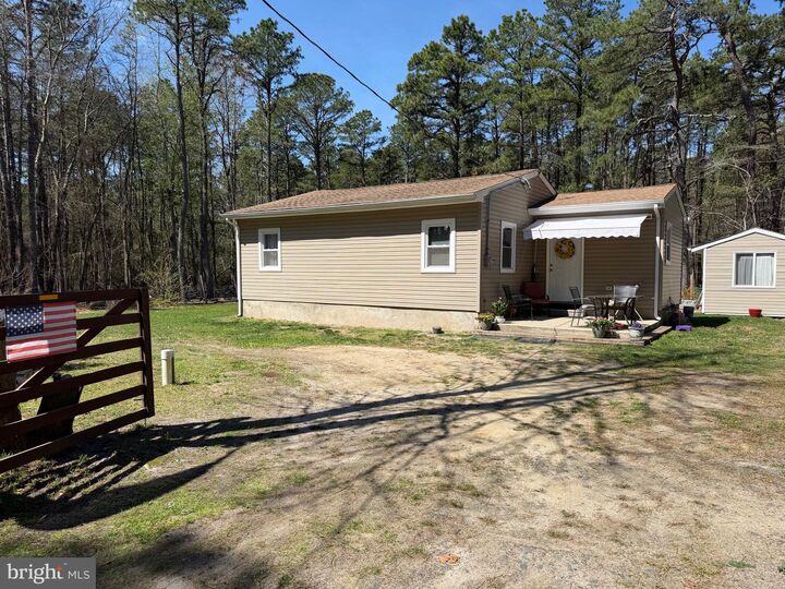 Property Photo:  58 Arenthusa Avenue  NJ 08015 