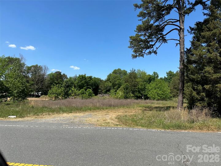 Property Photo:  2110 Mingus Cabin Lane  NC 28214 