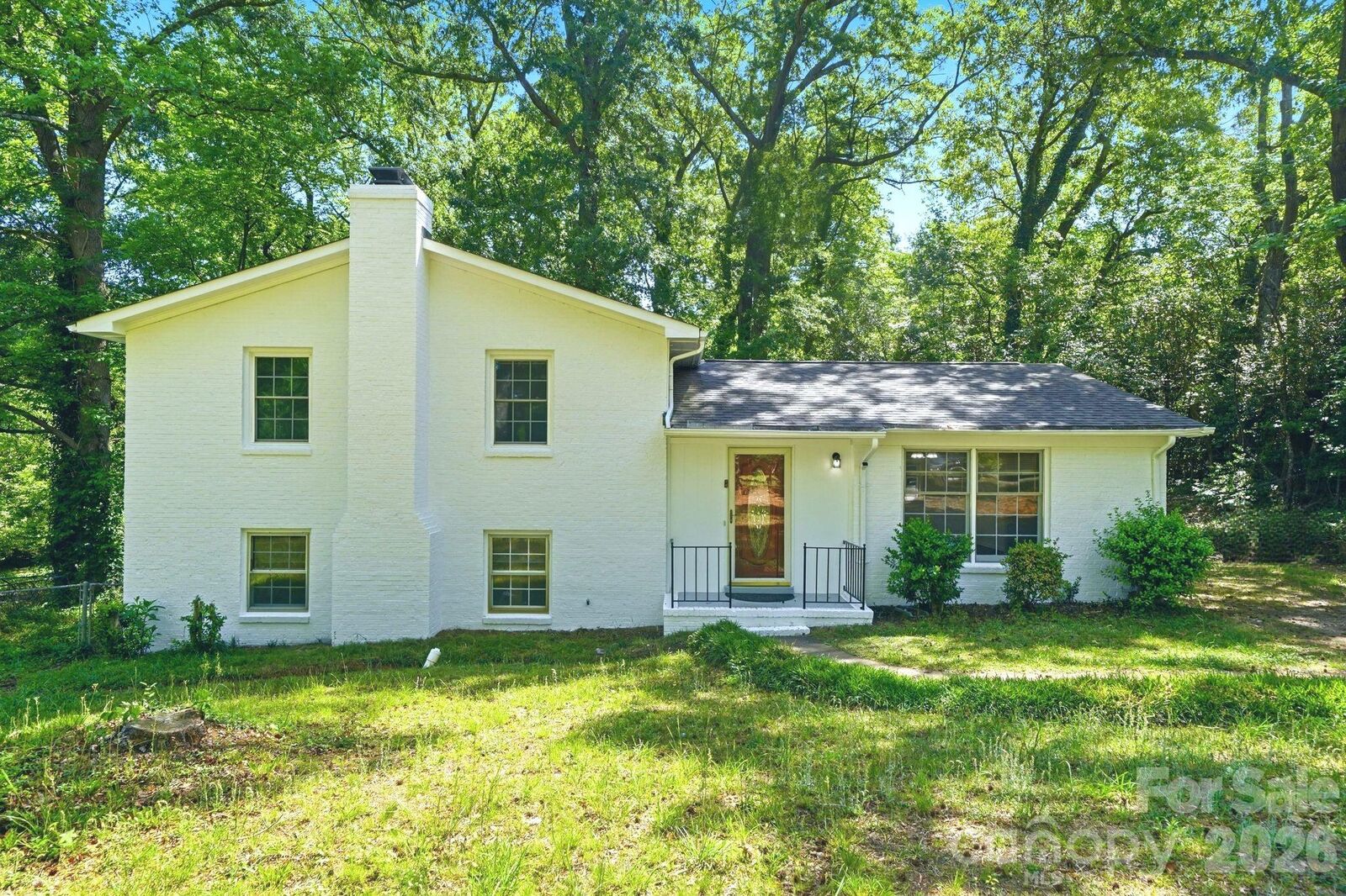 Property Photo:  1412 Rama Road  NC 28211 