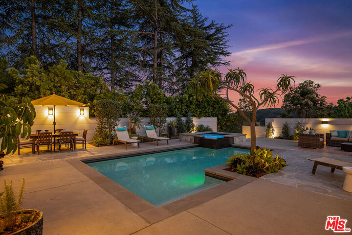 Property Photo:  2306 Cheryl Pl  CA 90049 