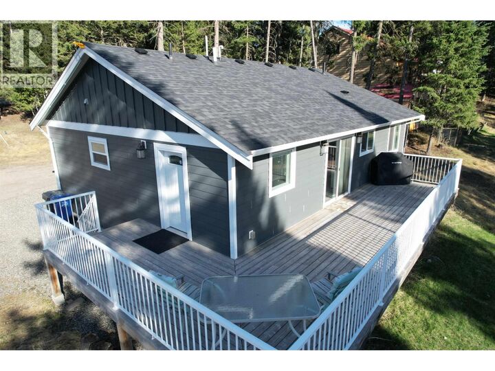 Property Photo: 4942 Kyllo Road BC V0K 2Z0