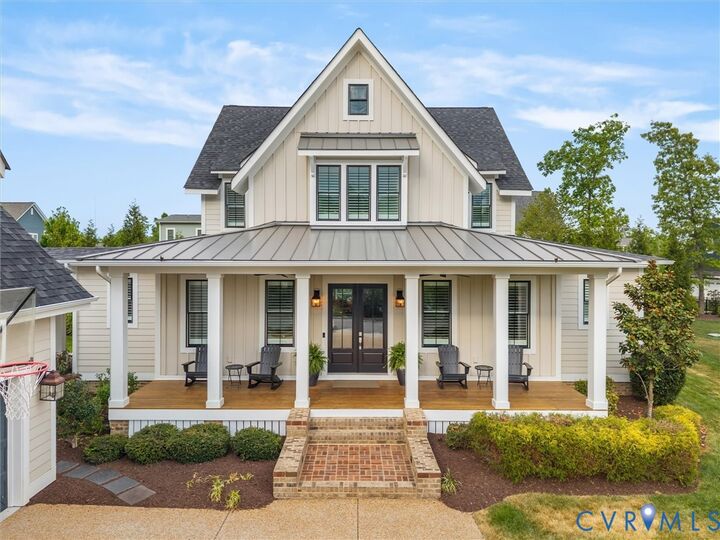 Property Photo: 1719 Tulip Hill Drive VA 23112