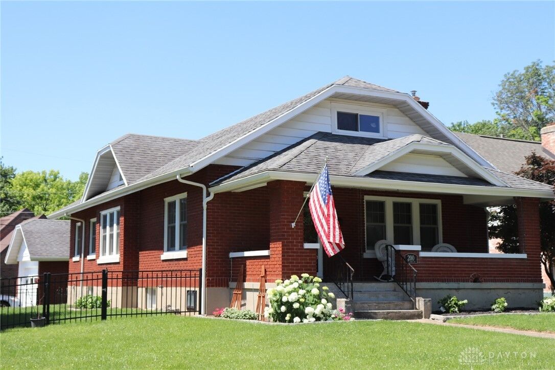 Property Photo:  200 Dell Park Avenue  OH 45419 