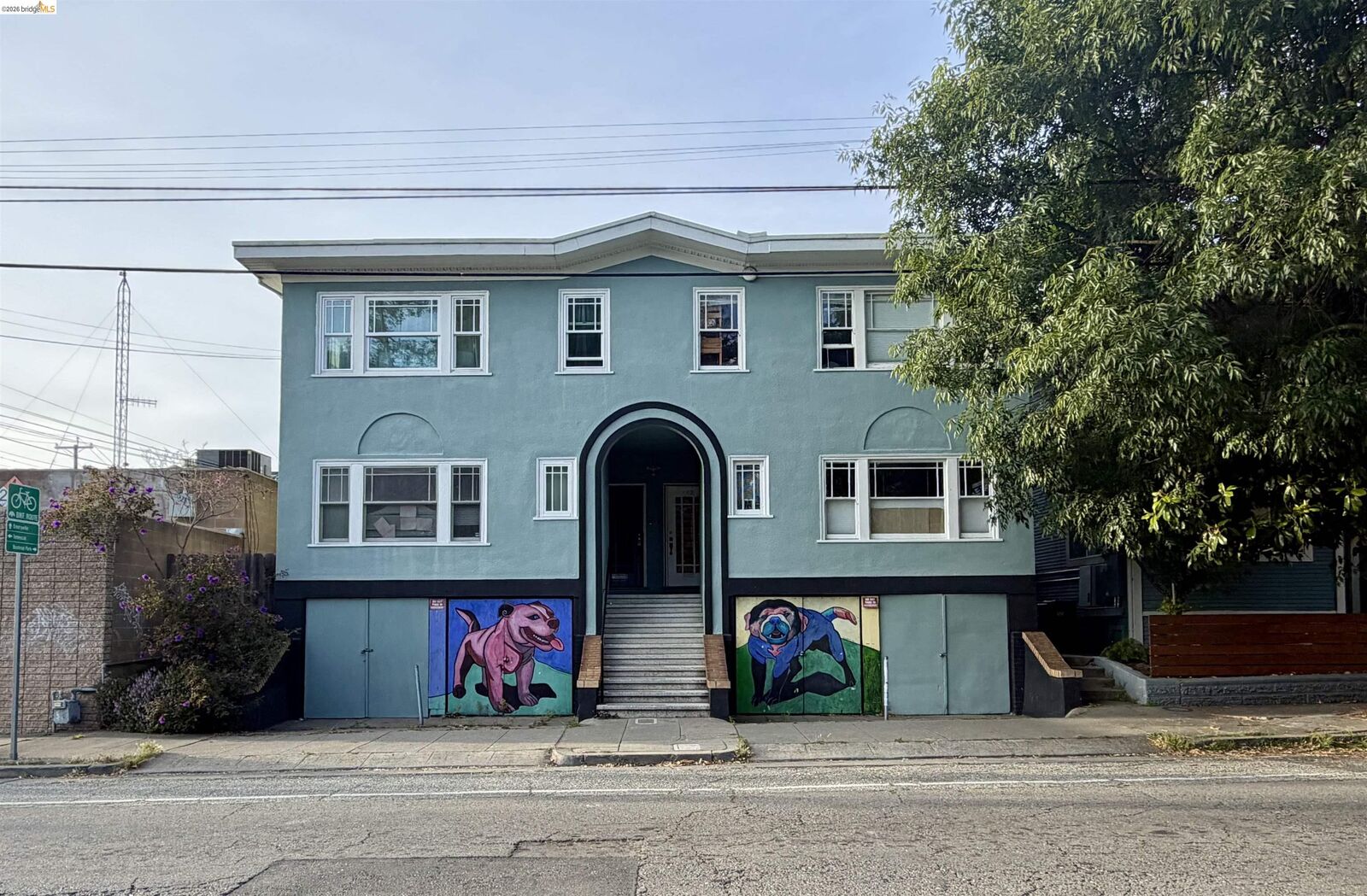 Property Photo:  594 55th St  CA 94609 
