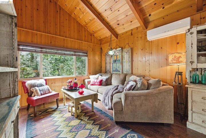 Property Photo: 17932 Robin Rd CA 95383