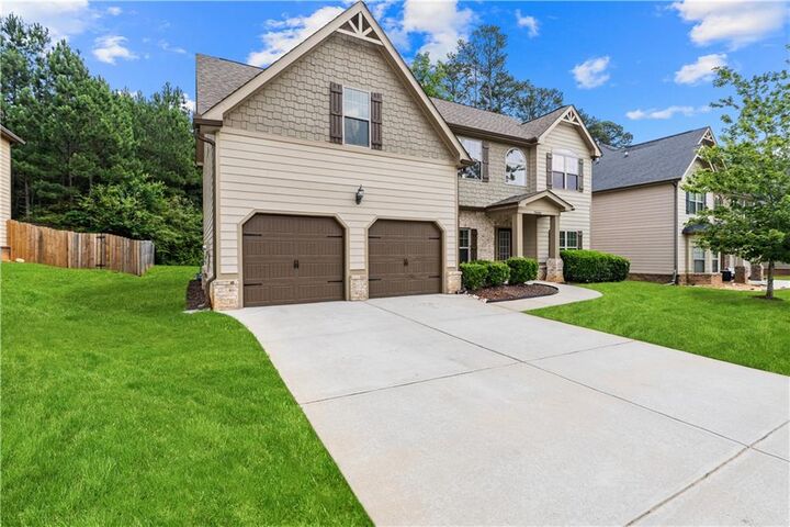 Property Photo:  7946 White Oak Loop  GA 30038 