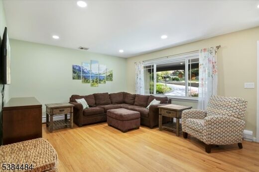 Property Photo: 15 Upper High Crest Dr NJ 07480