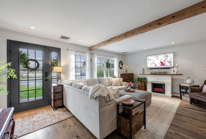 Property Photo:  6 Grove Rd  NJ 07438 