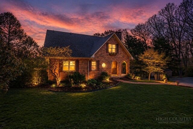 Property Photo:  222 Sorrento Drive  NC 28605 