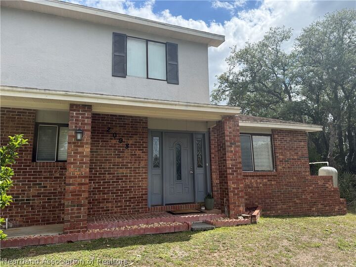 Property Photo:  2098 N Larramore Road  FL 33825 