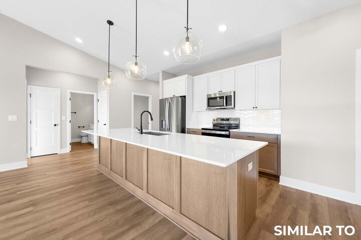 Property Photo:  301 W Clay Street  IA 50216 