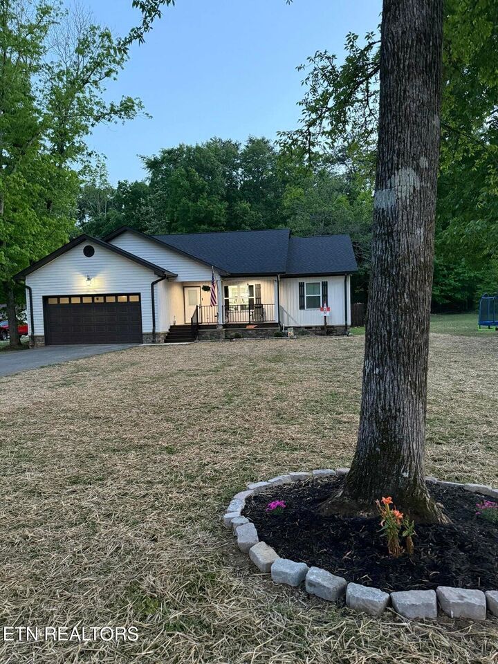 Property Photo:  418 Old State Highway 8  TN 37327 