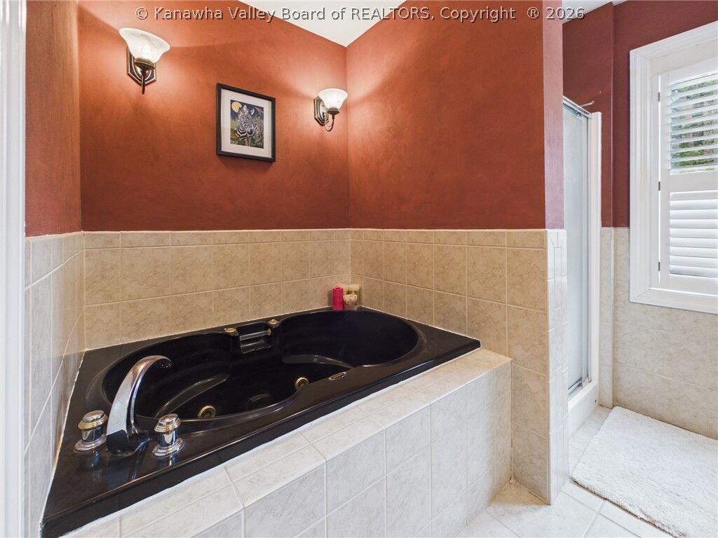 Property Photo:  1621 Ridgeview Road  WV 25314 