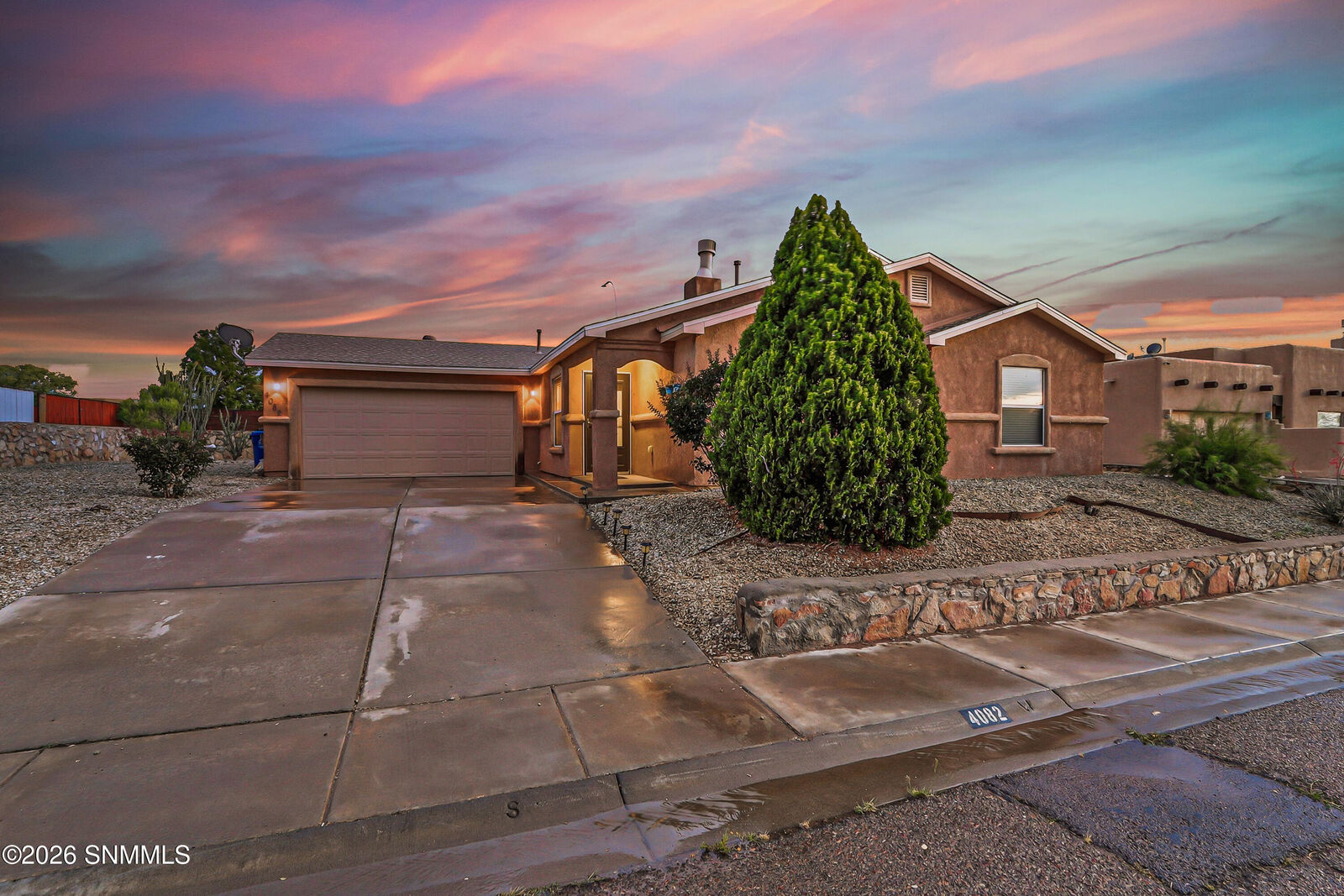Property Photo:  4082 Calle De Luna  NM 88012 
